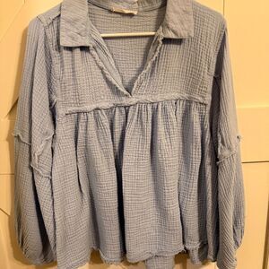 Ces Femme Women's Blue Blouse with Flutter Sleeves Size Small EUC